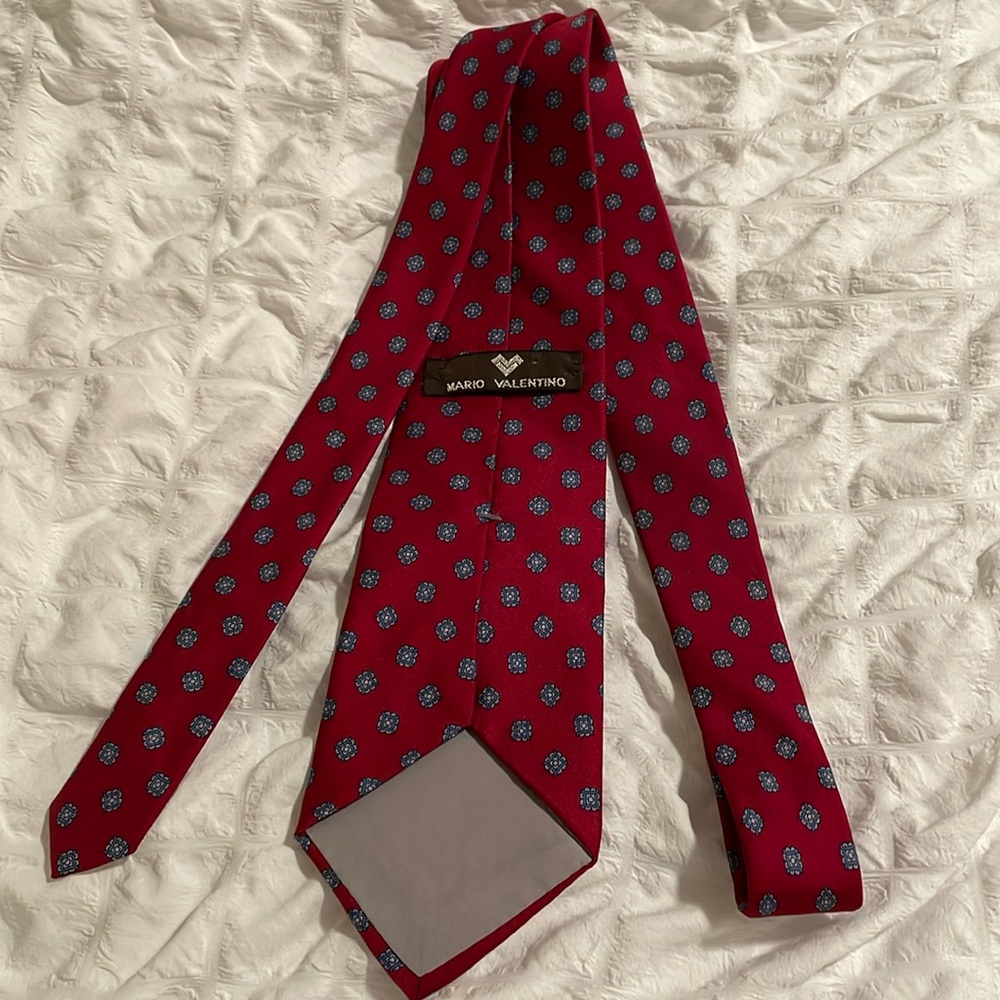 Red and blue Mario Valentino tie